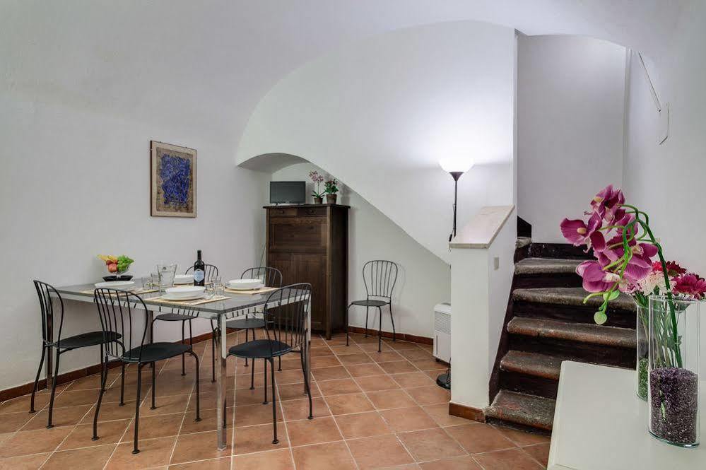 Navona Inn Apartments Rome Bagian luar foto